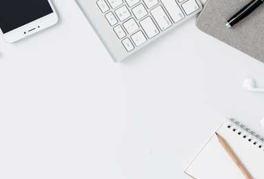 非常不满！英格兰U21更衣室遭到偷拍，恩瓦内里用毛巾怒砸玻璃